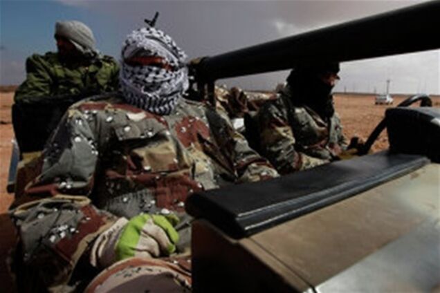 Ливийские повстанцы захватили КПП на границе с Тунисом