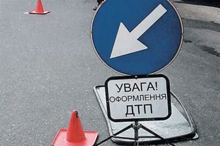 В Киеве маршрутка с пассажирами попала в ДТП
