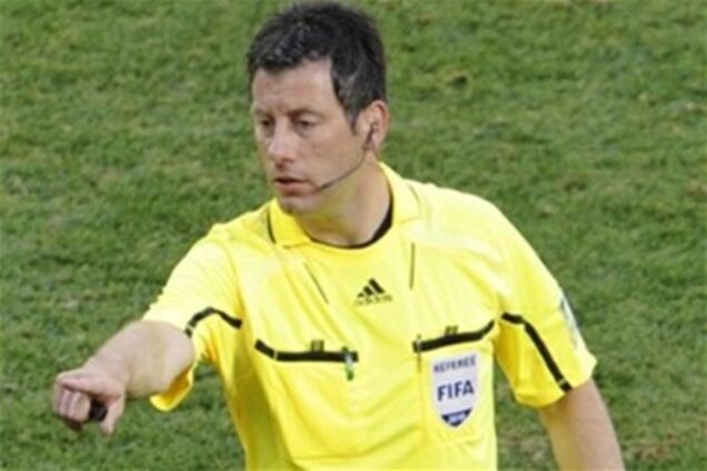 УЕФА назначил арбитра матча 'Реал' - 'Барселона'