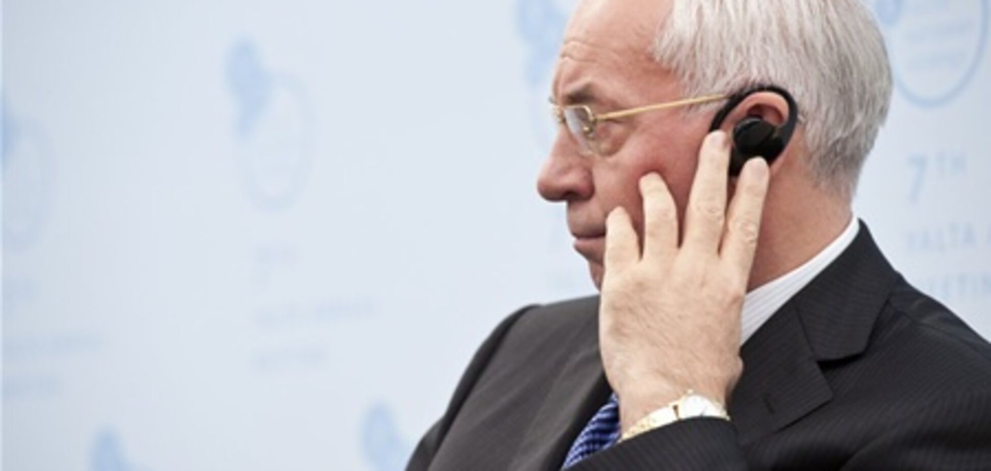 На реформирование здравоохранения Азаров дал две недели