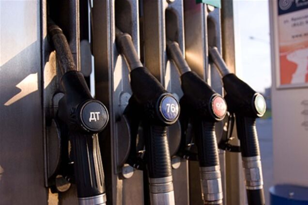 На российских автозаправках дефицит топлива