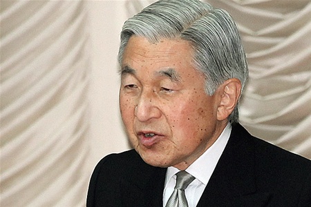 Імператор Японії відвідав постраждалі від землетрусу регіони