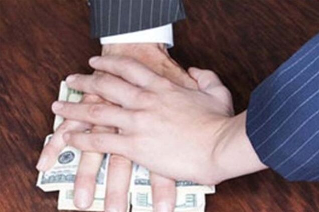 Хмельниччина. Голова РДА отримав 10-мільйонного хабара