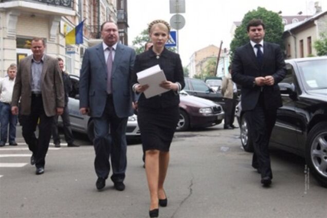 Тимошенко вимагає закрити її кримінальну справу