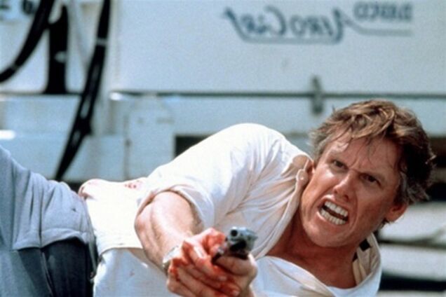 Гэри Бьюзи станет кормом для рыб