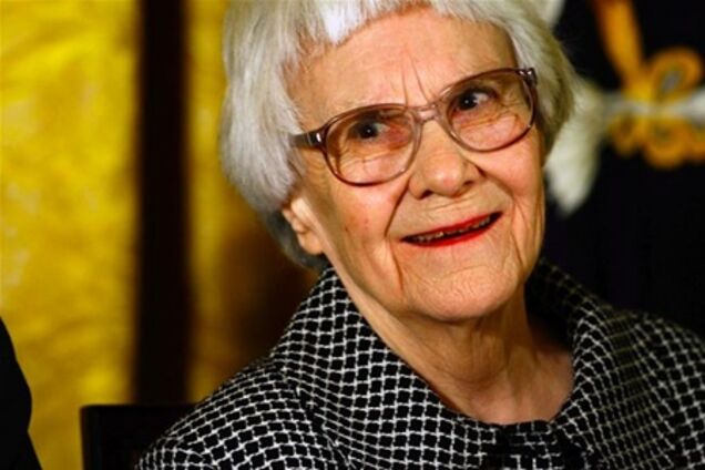 Автор 'Убить пересмешника' заявила, что не имеет отношения к биографической книге о себе