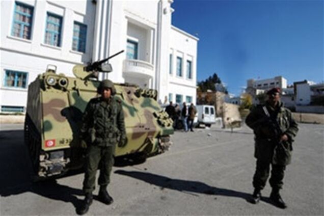 Войска Ливии и Туниса начали бои на границе