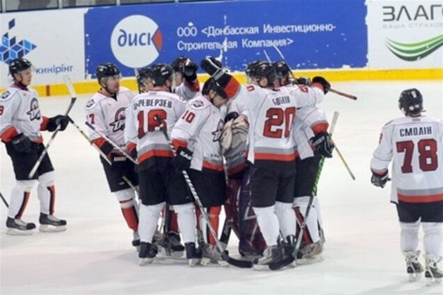 НХЛ. 'Ванкувер' с трудом обыграл Пекку Ринне