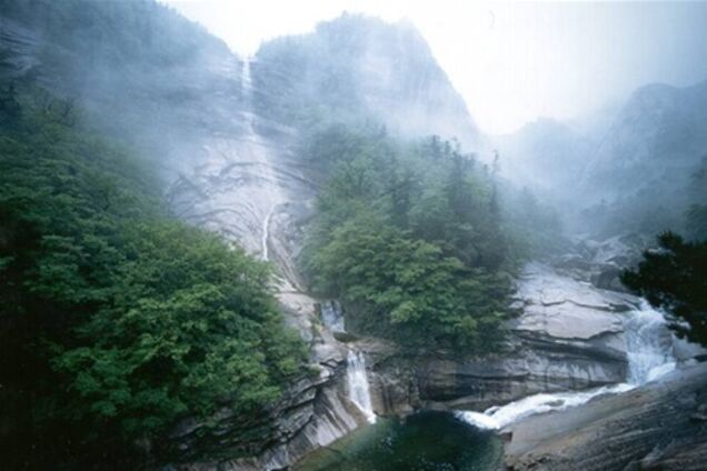 КНДР предлагает туристам посетить спецзону 