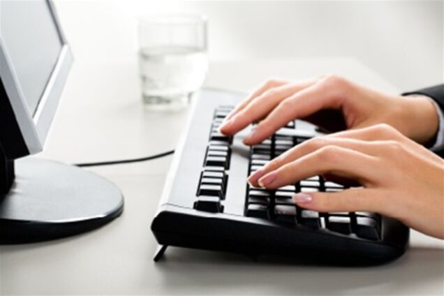 Китаянка друкує удвічі швидше, ніж людина розмовляє