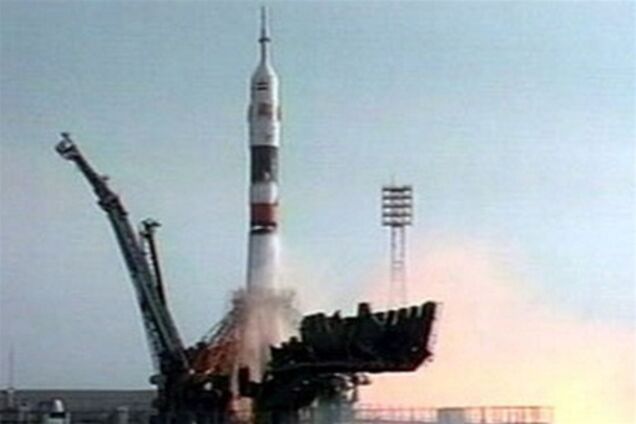 На Байконурі стартував космічний корабель 'СОЮЗ'