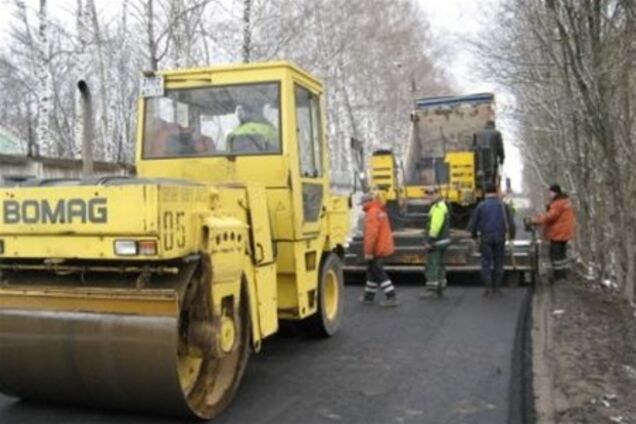 Янукович зазначив, що необхідно стабілізувати роботу «Укравтодору»