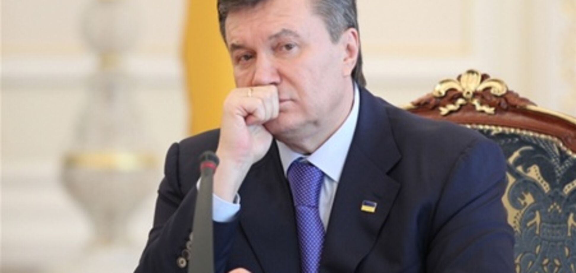 Янукович подписал указ об увольнении 136 человек