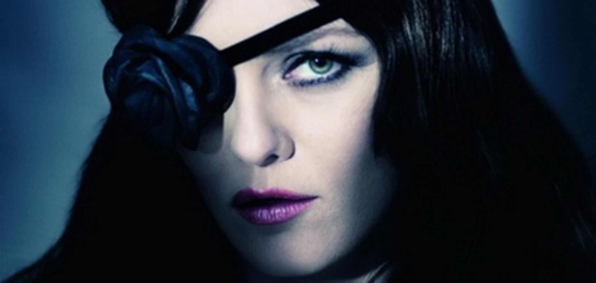 Одноглазая женушка Джонни Деппа: тоже косит под пирата