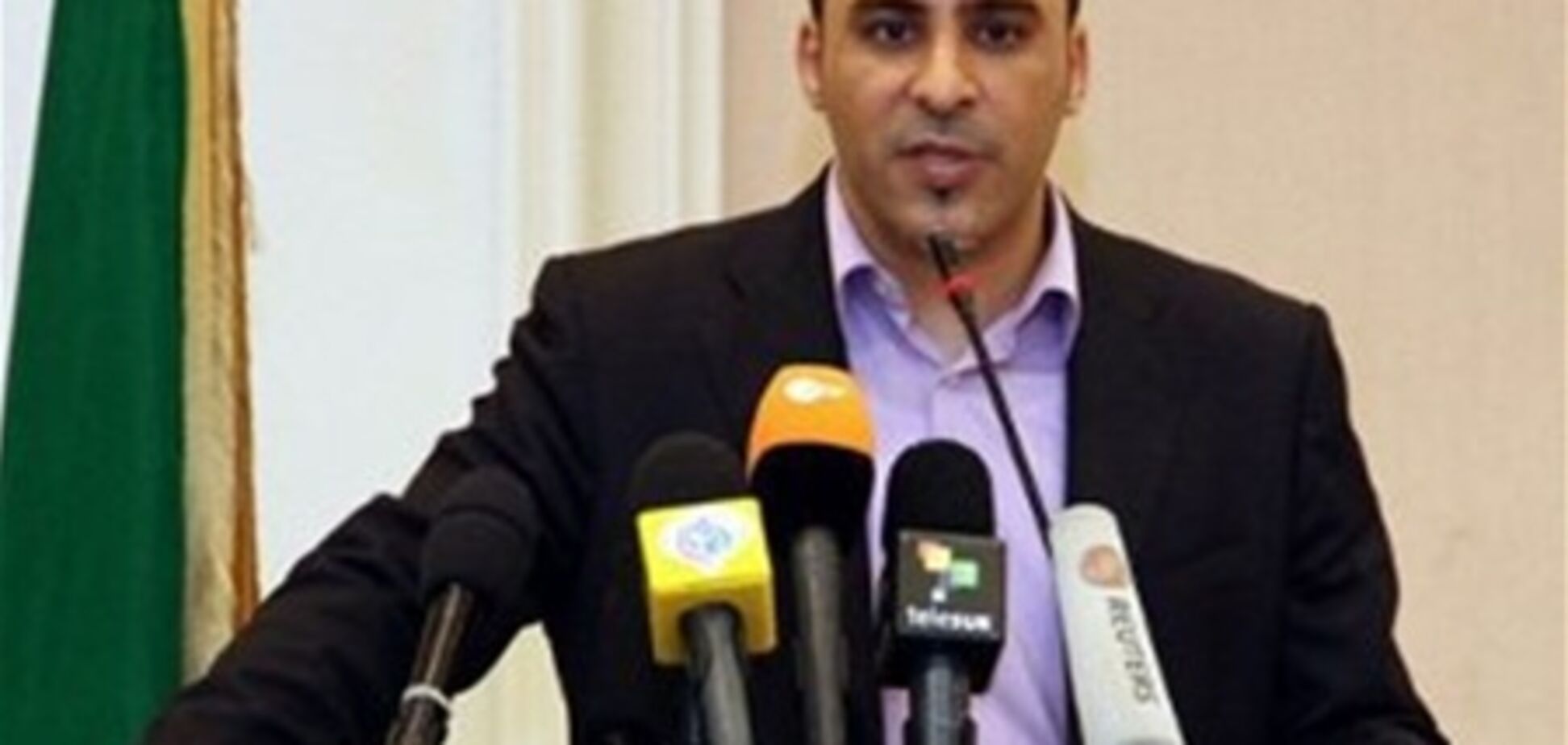 Влада Лівії готові до діалогу із Заходом, якщо Каддафі залишиться