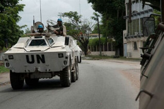 Сили ООН і Франції в Кот-д'Івуарі готують штурм президентського палацу