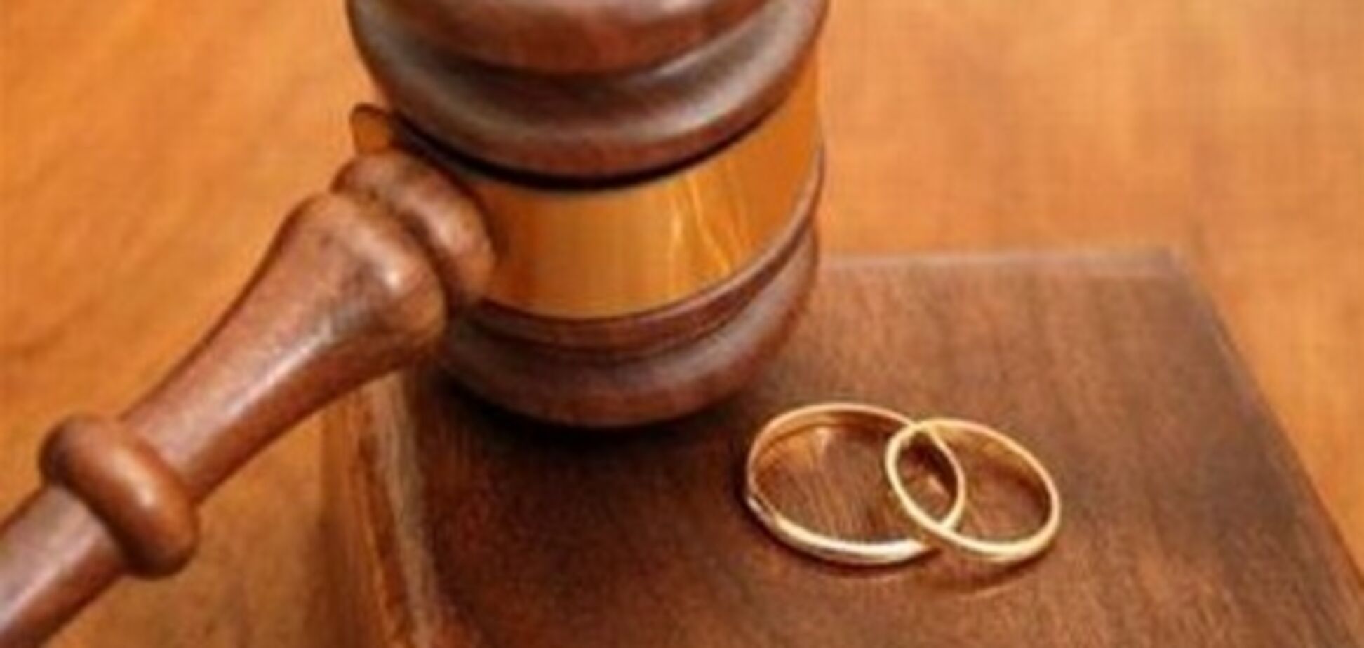 Первые жертвы неуплаты алиментов - правоохранители отбирают квартиры