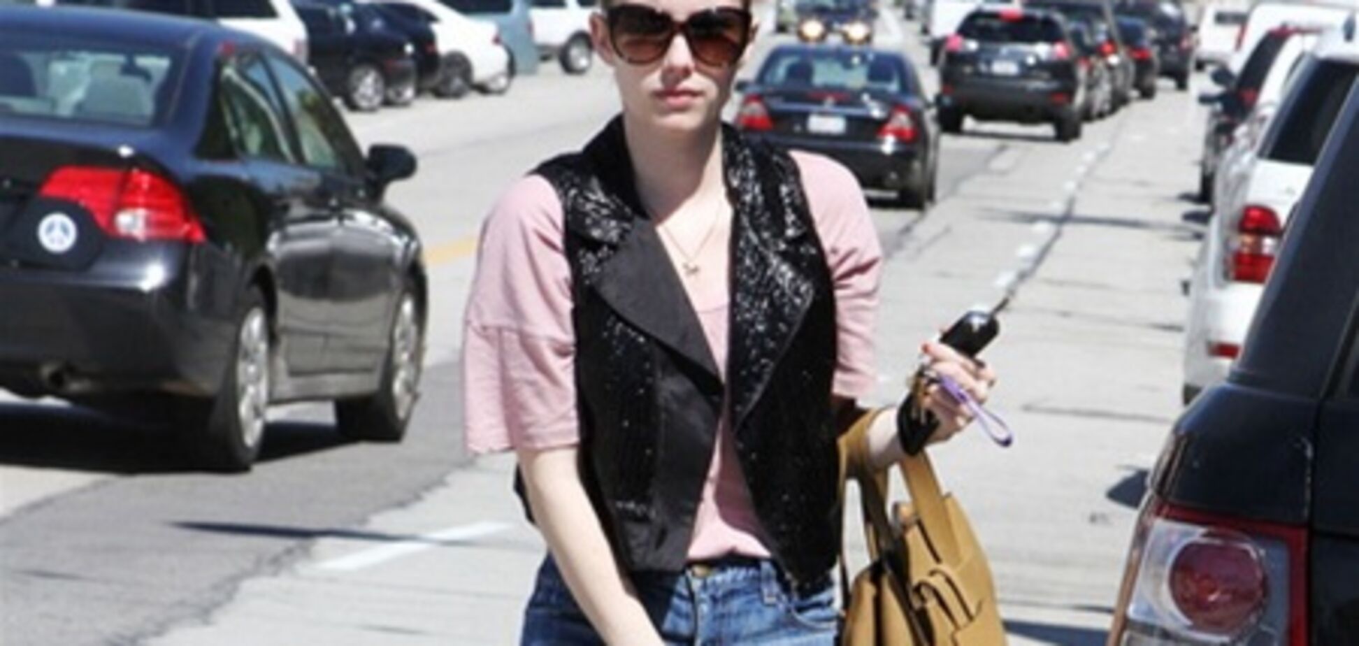 Ножки-спички юной племянницы Джулии Робертс