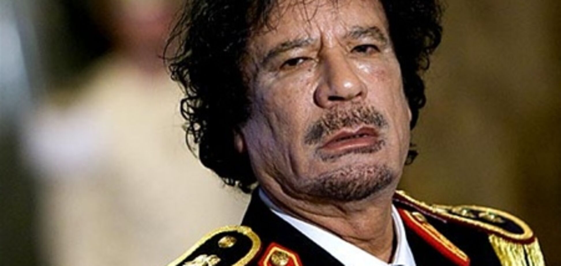 Ливийские повстанцы остановили добычу нефти из-за атак Каддафи