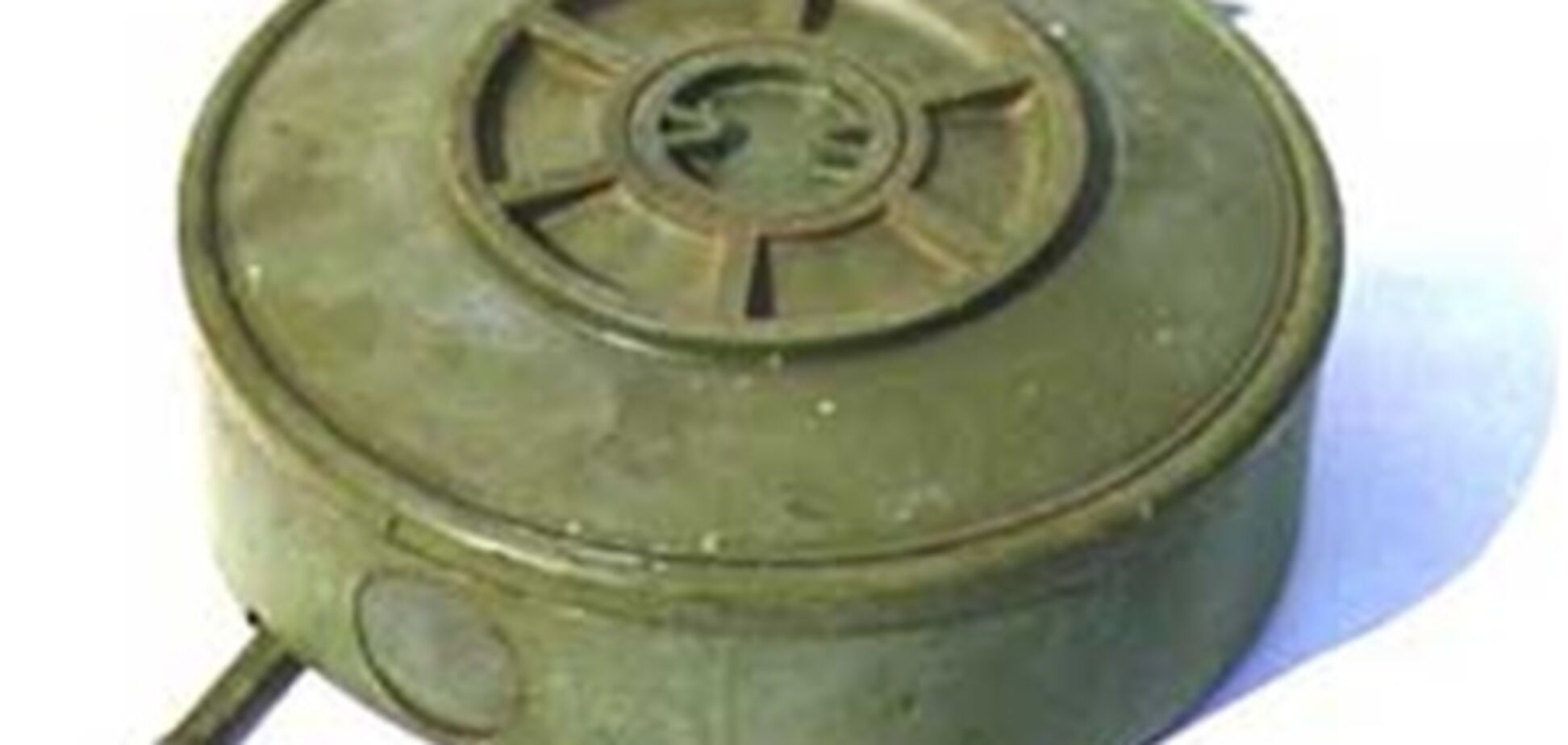 Дівчина замінувала прокуратуру і покінчила з собою