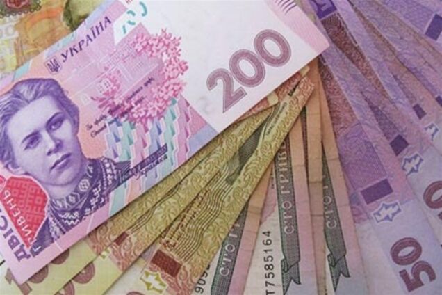 Мінімальний оклад держслужбовців буде залежати від розміру мінімальної зарплати