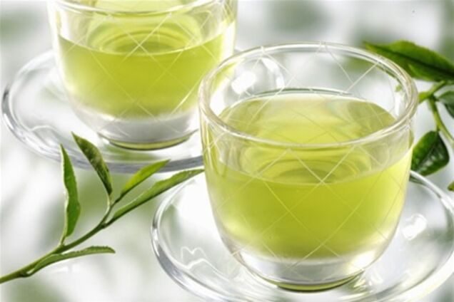 Працюйте з комп'ютером, попиваючи зелений чай