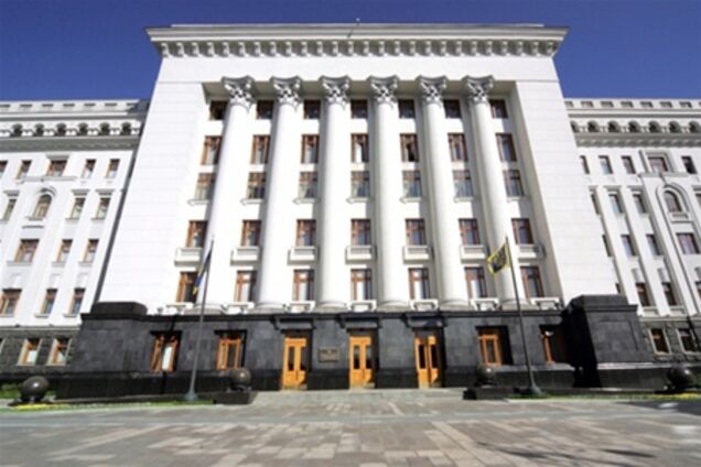 Янукович перетасовал таблички на ведомствах