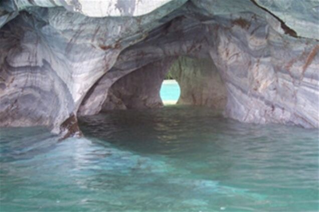 Очаровывающие Мраморные пещеры