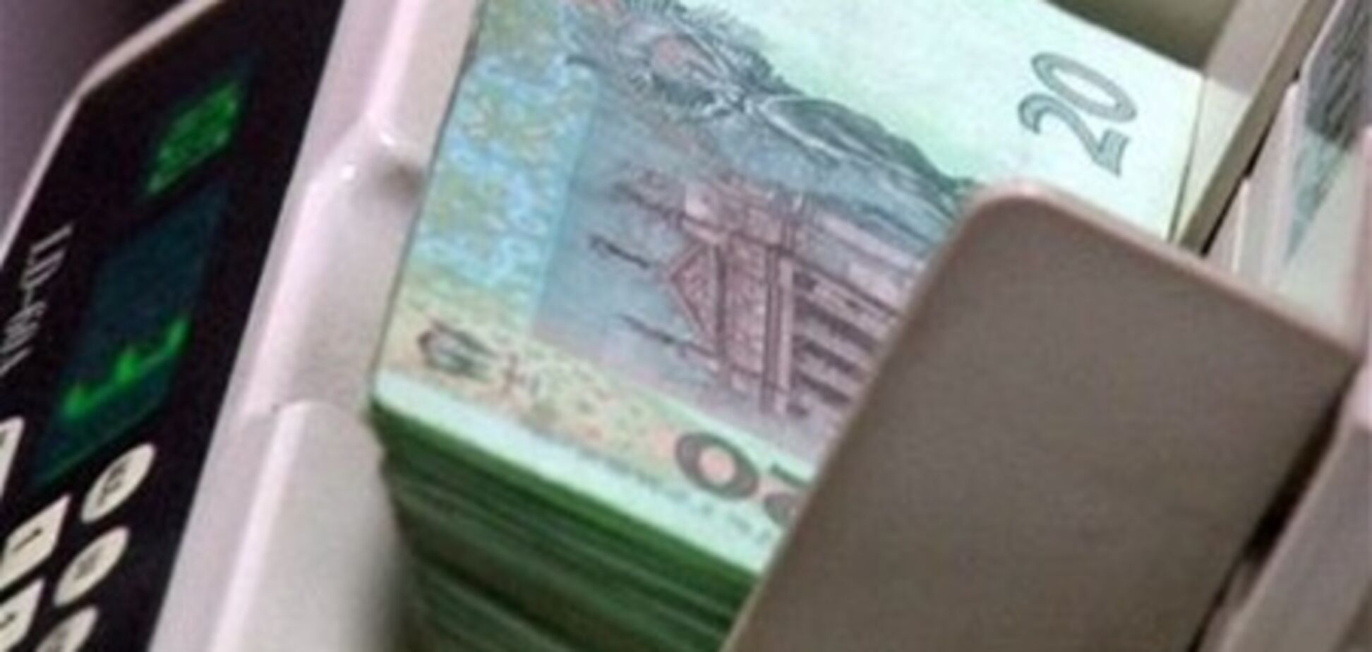 Правительственные законопроекты не легализируют, а загонят зарплаты в тень - эксперт