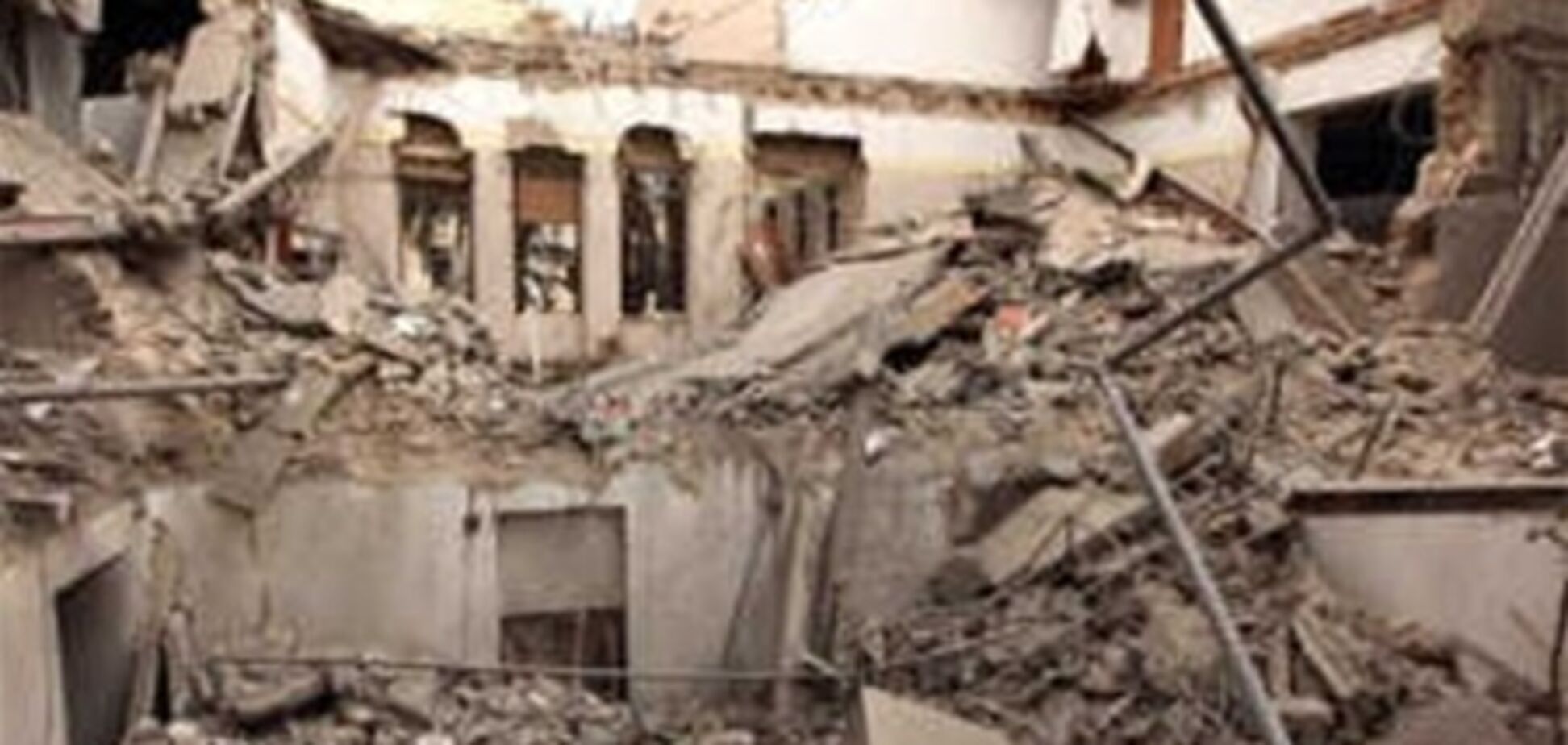 Сын и три внука Каддафи погибли при авианалете НАТО