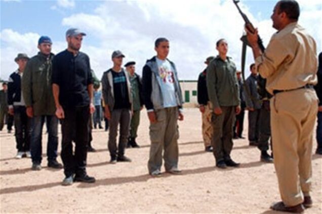 В Триполи началось вооруженное восстание против Каддафи