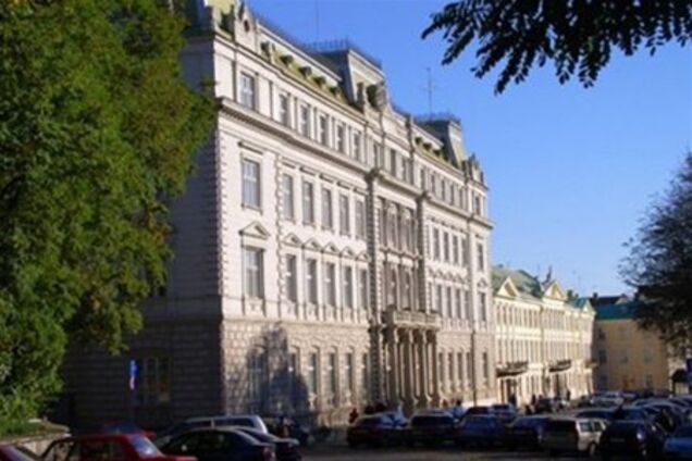 «Свобода» требует срочно созвать заседание Львовского облсовета