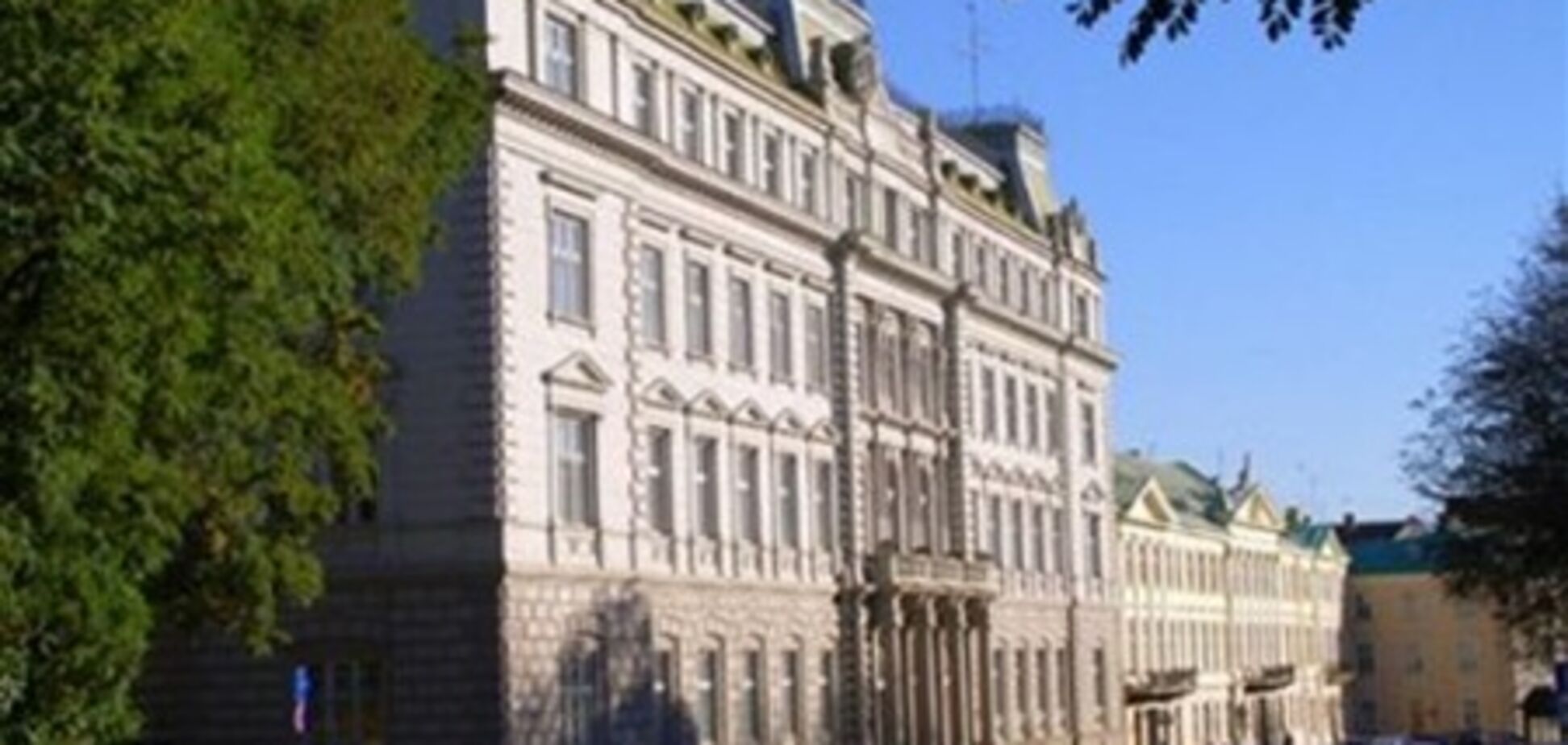 «Свобода» требует срочно созвать заседание Львовского облсовета