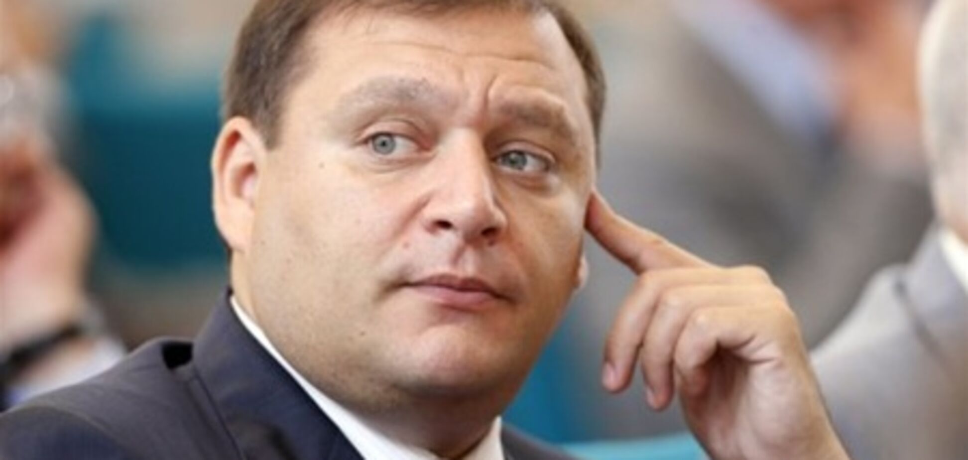 22 червня Добкін з людьми приїде у Львів без червоних прапорів