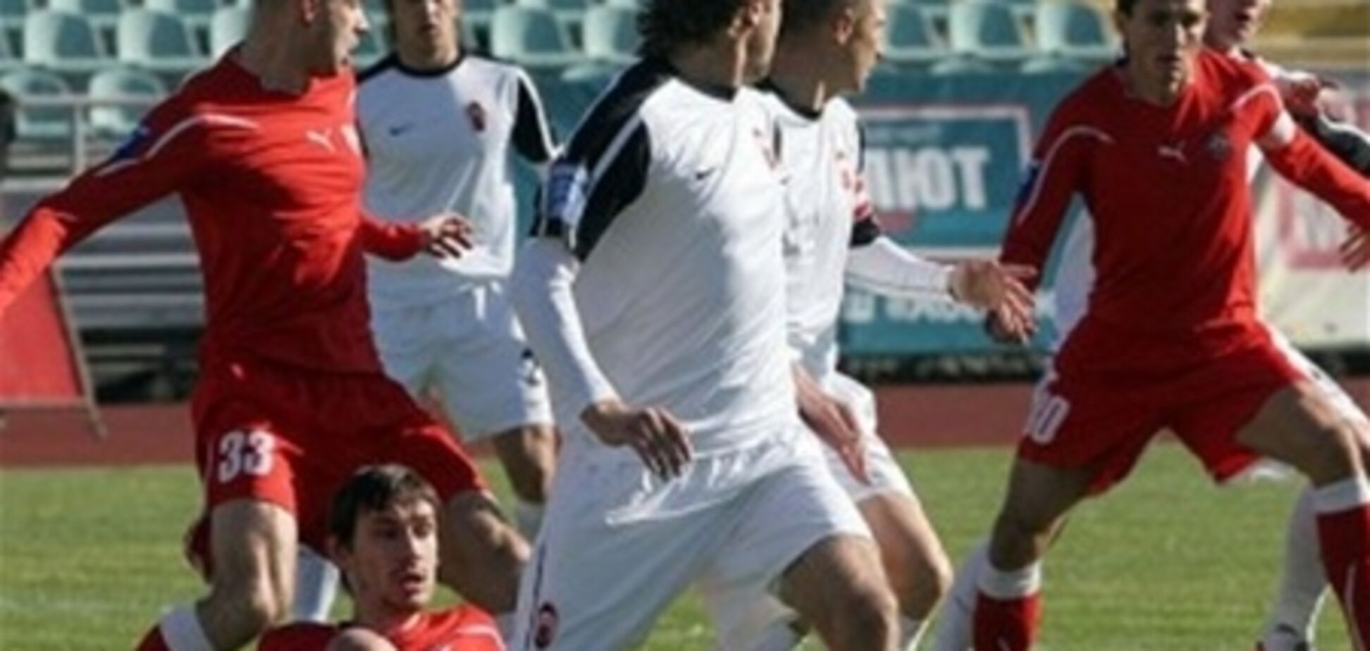 Премьер-лига Украины. 'Заря' победила и выжила