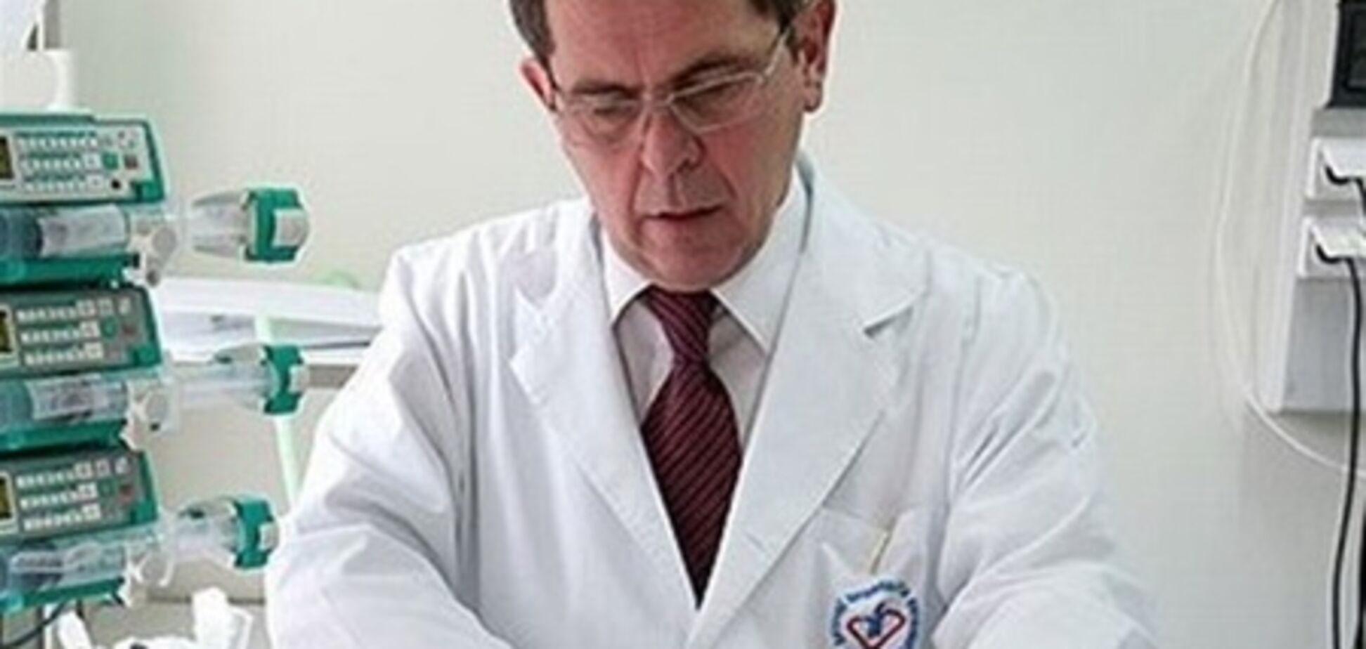 Минздрав опровергает информацию об отставке Емца