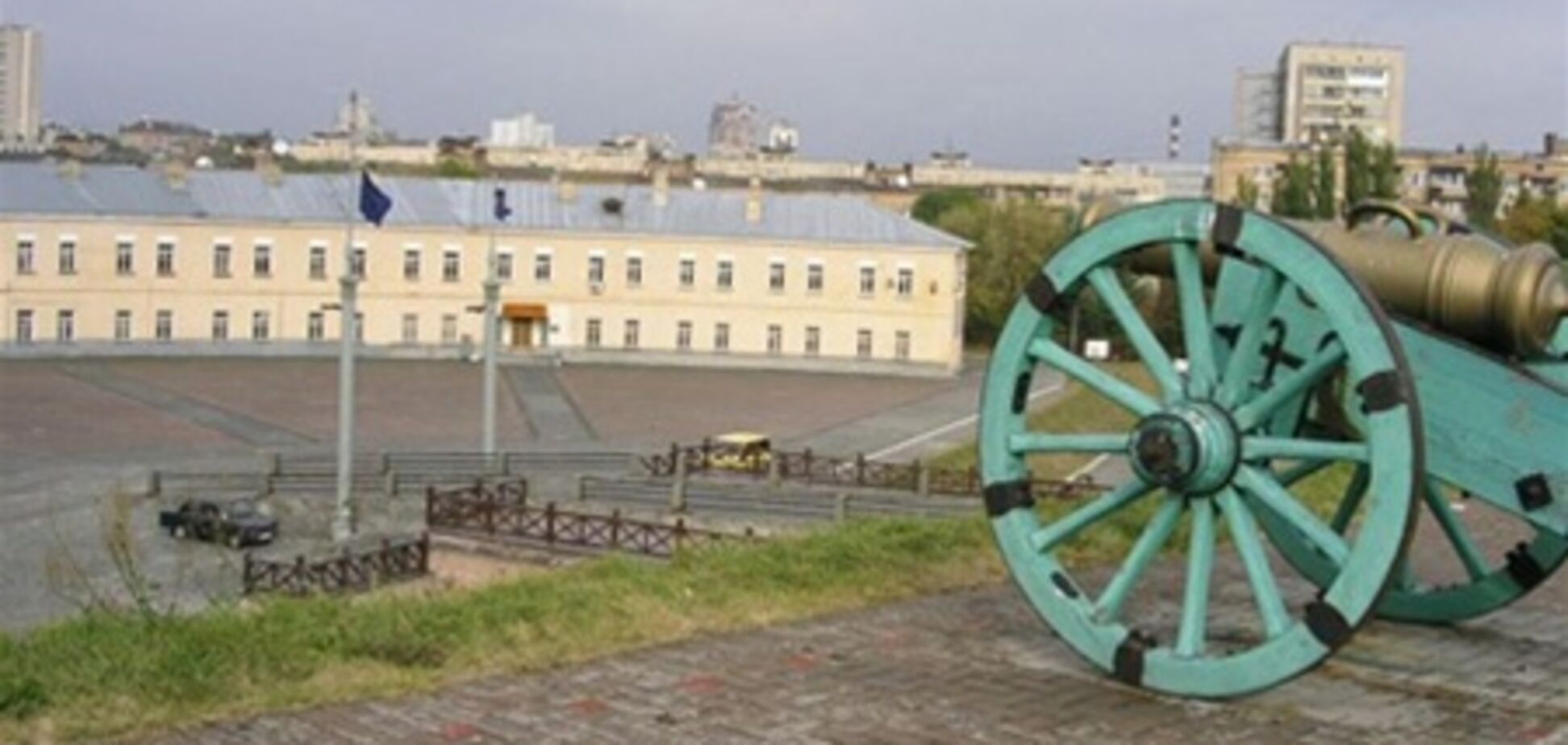 В музее 'Киевская крепость' строители разрушают 'Косой капонир'