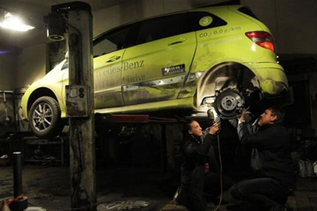 Кругосветное путешествие водородных Mercedes приостановилось из-за ДТП