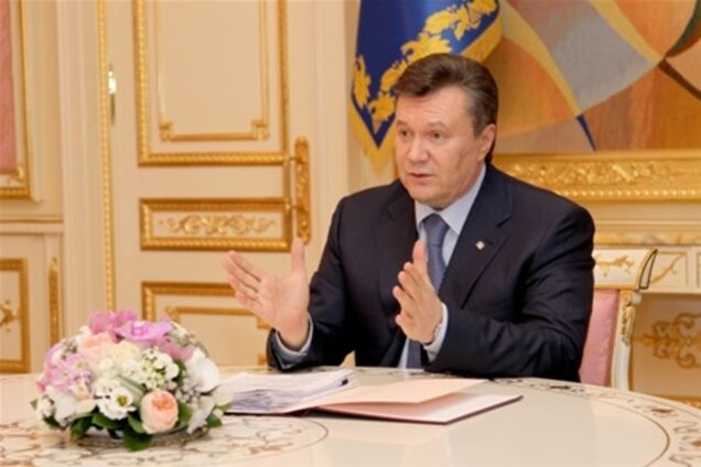 Янукович уволил главу Минздрава: он хороший специалист, но ...