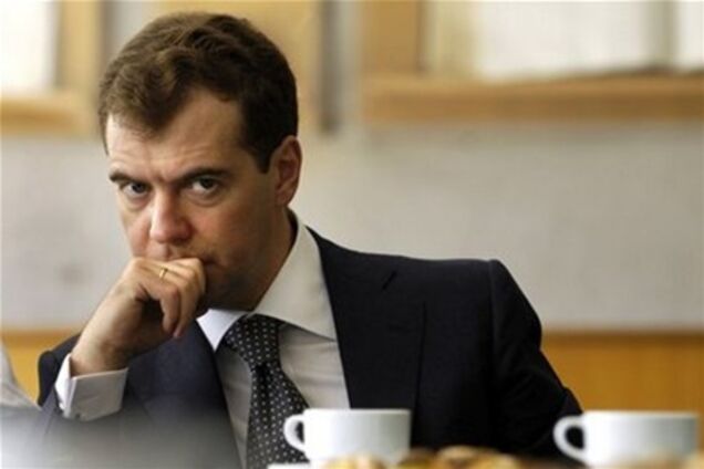 Сегодня Медведев может отправить Путина в отставку