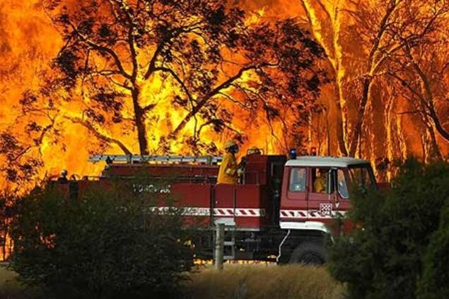 Пожары уничтожают целые города в Канаде