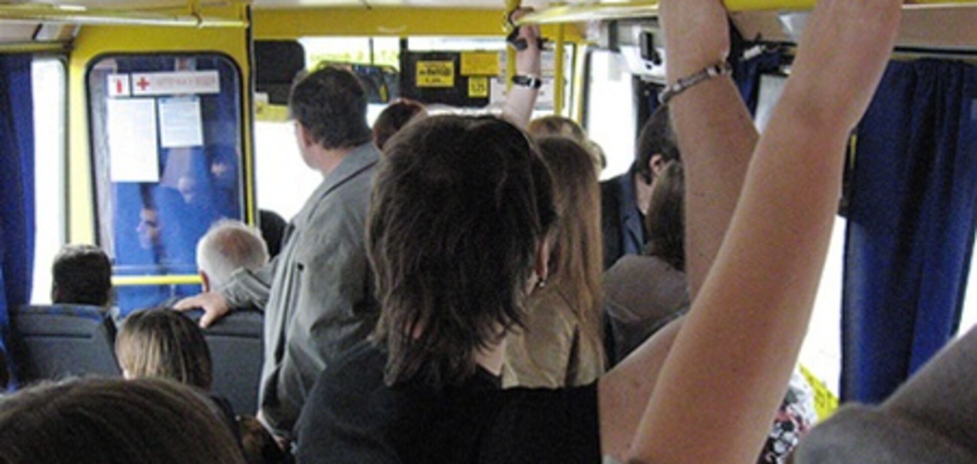 Маршруткам разрешили дорожать: 4-4,5 грн - норма