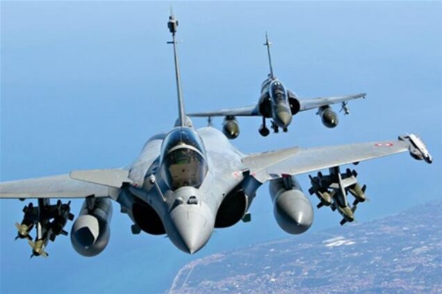 Авиация НАТО за сутки уничтожила в Ливии один корабль и один танк