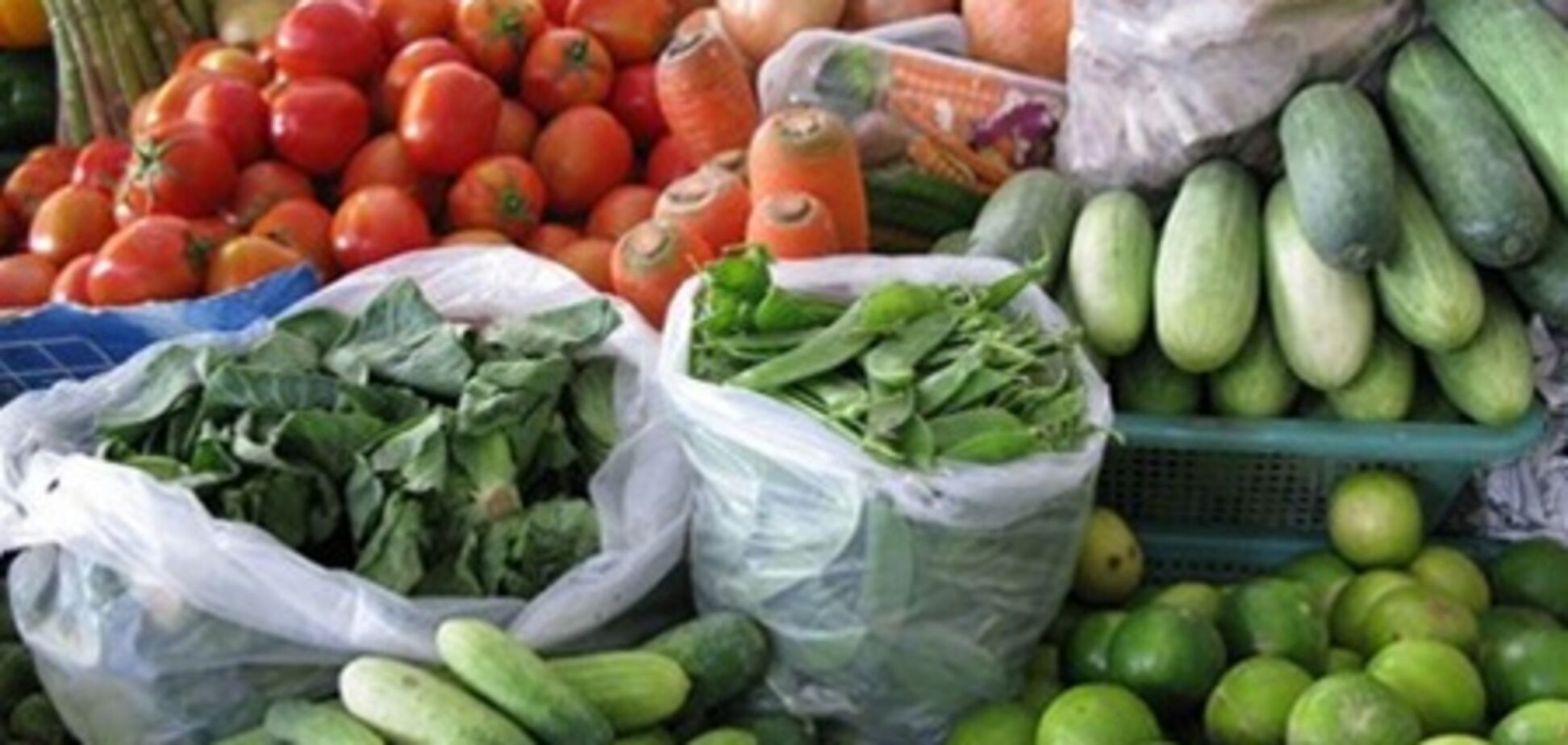 В Киеве подешевели картофель и огурцы