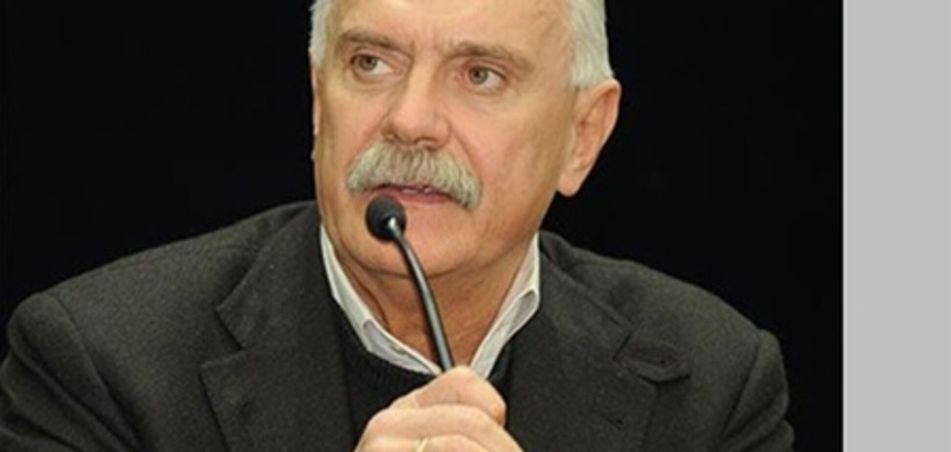 Михалков разошелся без мигалки: Путин и Медведев хуже немощного Брежнева