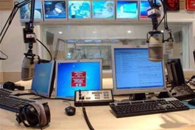 Міжнародне радіомовлення українською мовою припинено 