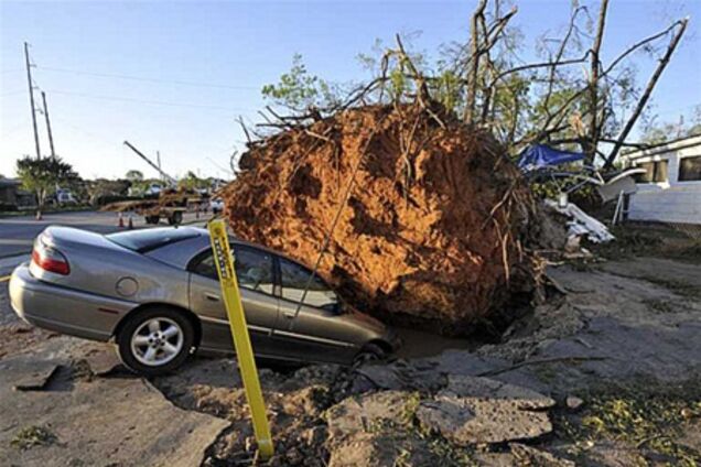 У США після торнадо не можуть знайти понад 230 осіб