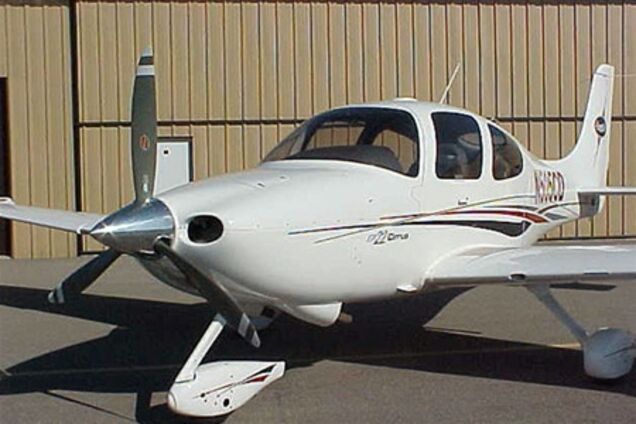 Американка пилотировала самолет вместо отключившегося мужа