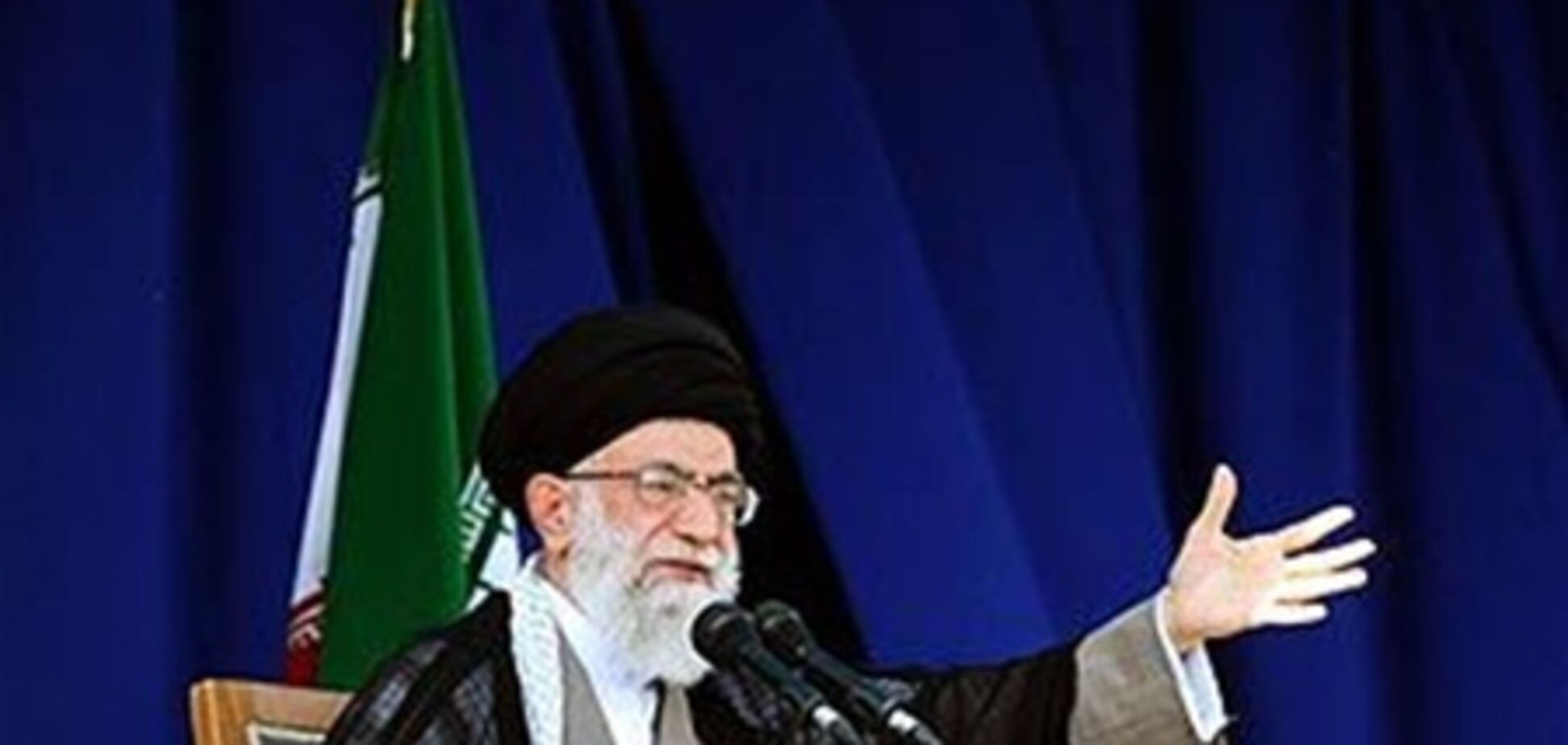 Алі Хаменеї помирився з Ахмадінеджадом