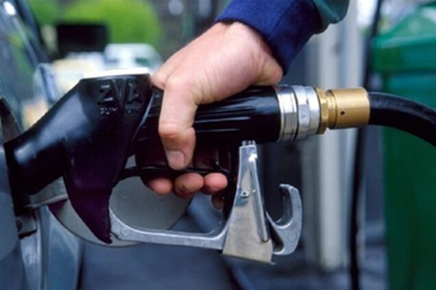 В Киеве за одну ночь подорожал бензин